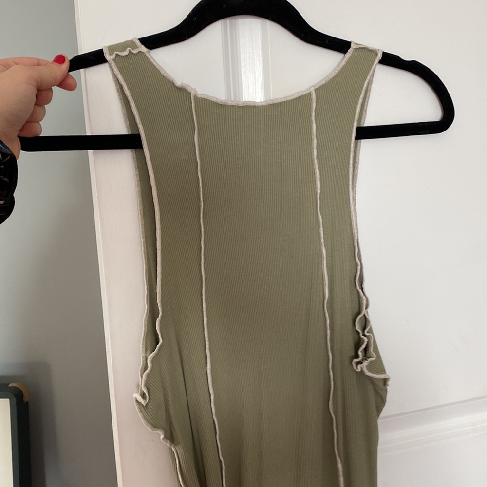 Dress - Picture 5 of 5